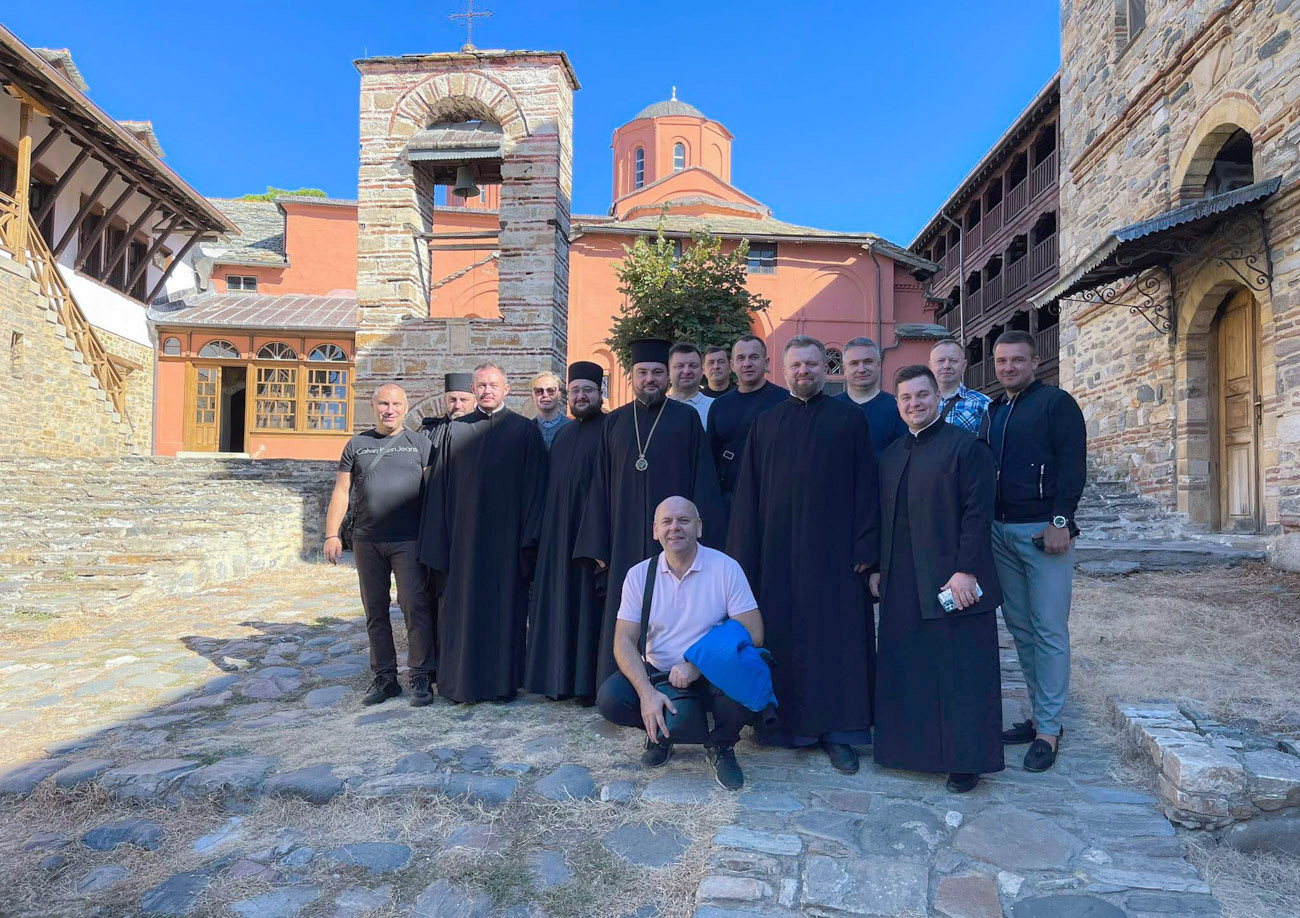 7 жовтня. Відвідання монастиря Ксенофонт та зустріч з настоятелем архімандритом Олексієм Мадзірісом.