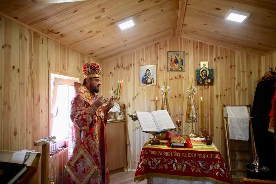 Керуючий єпархією відвідав парафію Собору Київських Святих на Оболоні