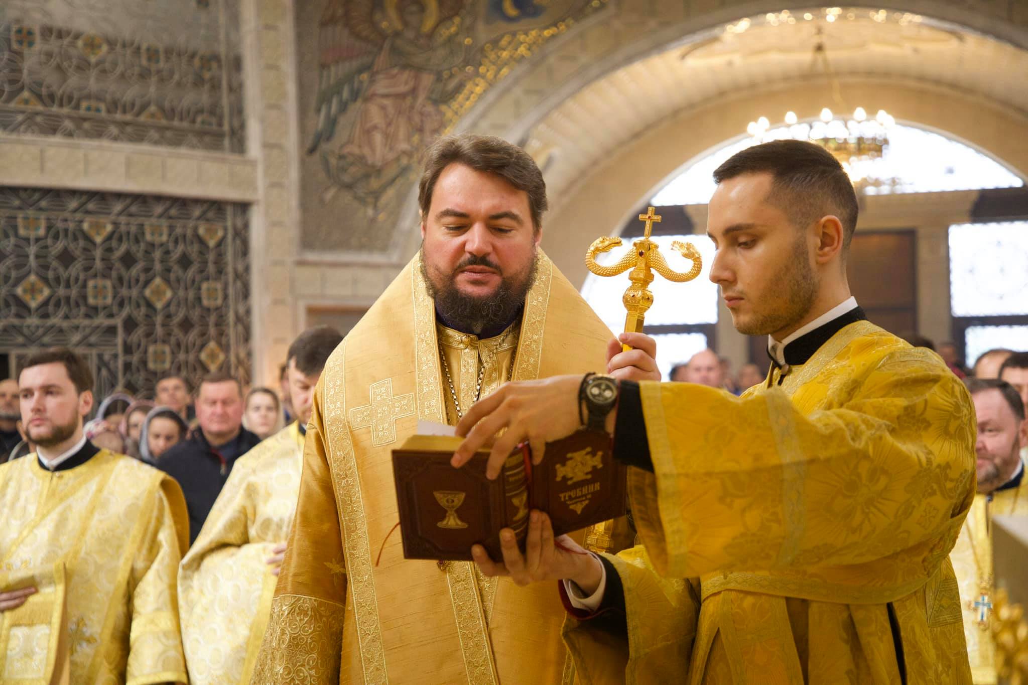 У Неділю прощену митрополит Олександр очолив Божественну літургію у Спасо-Преображенському кафедральному соборі