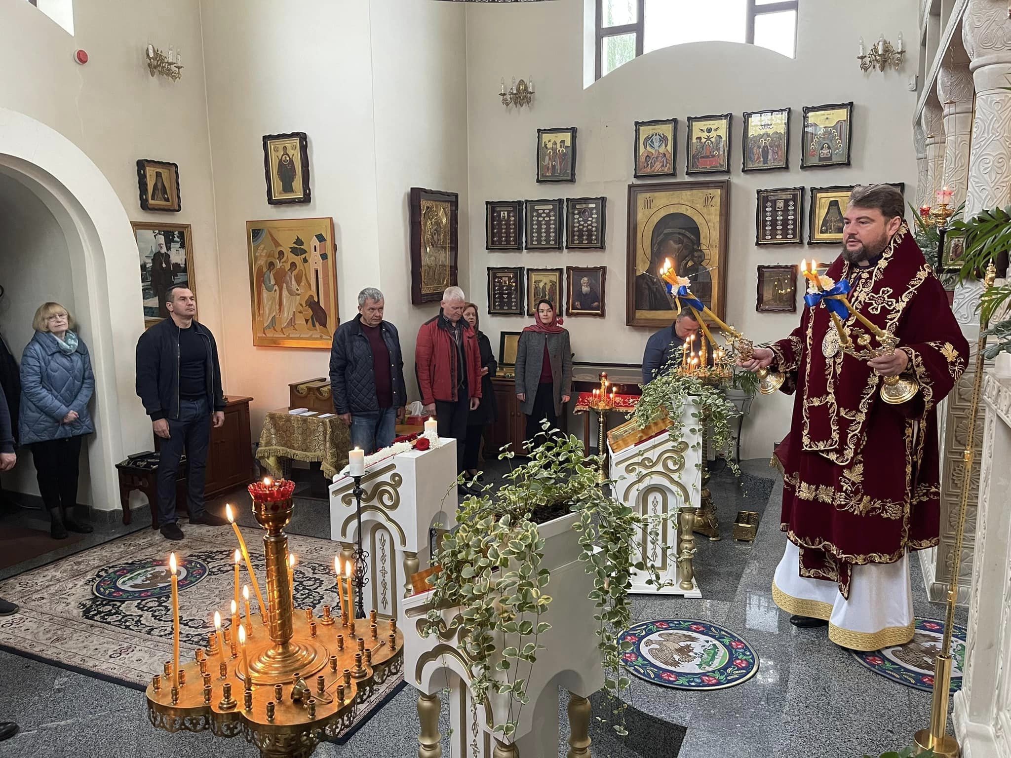 На свято Хрестовоздвиження митрополит Олександр відправив Літургію у монастирі святого Нектарія