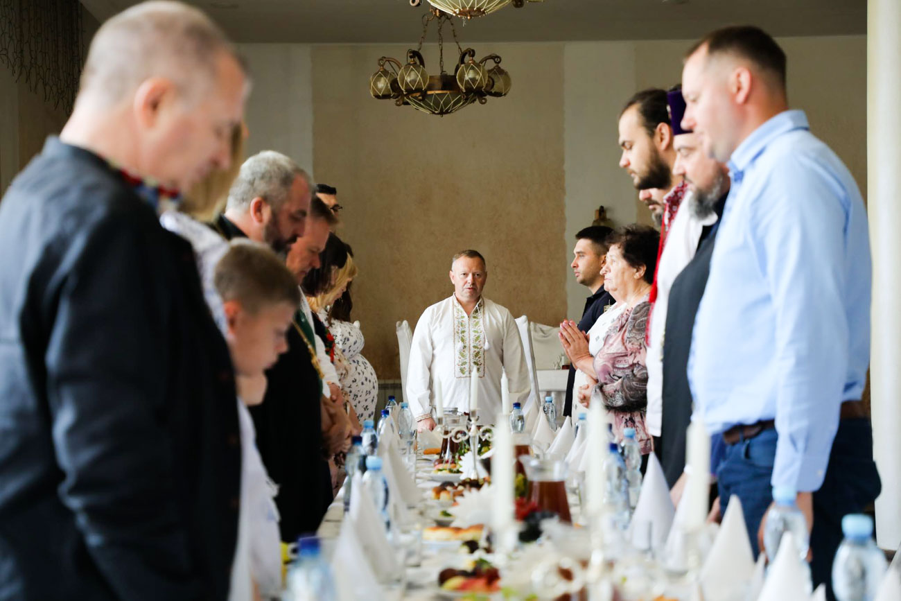 Митрополит Олександр взяв участь у Молитовному сніданку за участі членів родин загиблих воїнів Феодосіївської територіальної громади